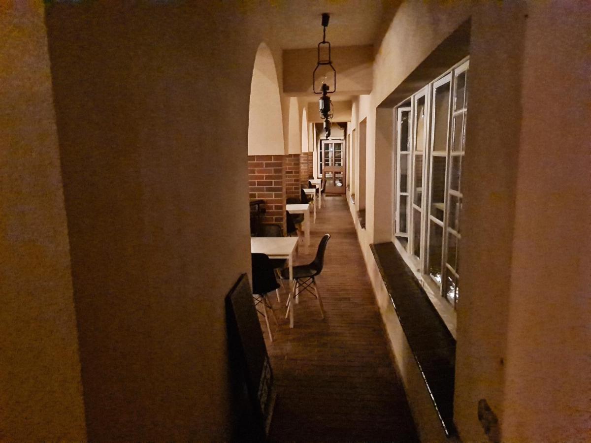 Hotel Zajazd Kultury, Dawniej Pocztowy Zielona Gora  Ngoại thất bức ảnh