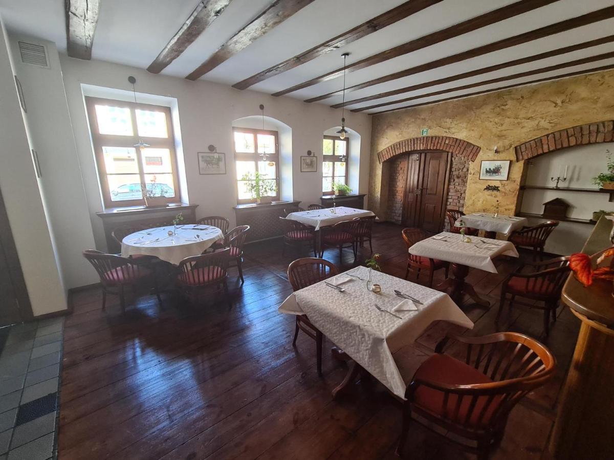 Hotel Zajazd Kultury, Dawniej Pocztowy Zielona Gora  Ngoại thất bức ảnh